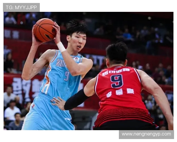 周琦在国际篮球舞台上的崛起与挑战：从青涩少年到顶尖球员的成长之路