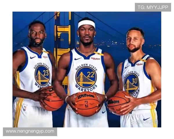 德雷蒙德格林如何在勇士队中发挥关键作用与领导力分析 德雷蒙德格林如何在勇士队中发挥关键作用与领导力分析