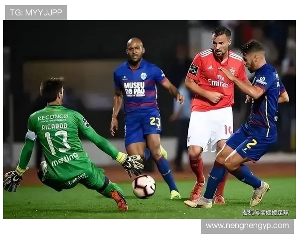 温哥华白帽与银河激战正酣谁能在赛场上笑到最后