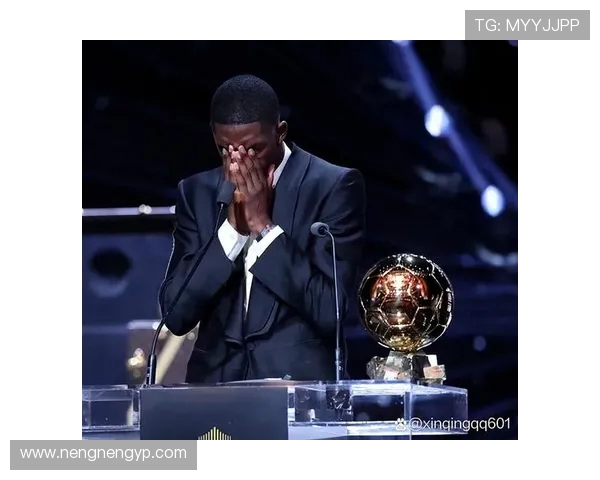 登贝莱的崛起之路：从天赋少年到足坛明星的华丽转身