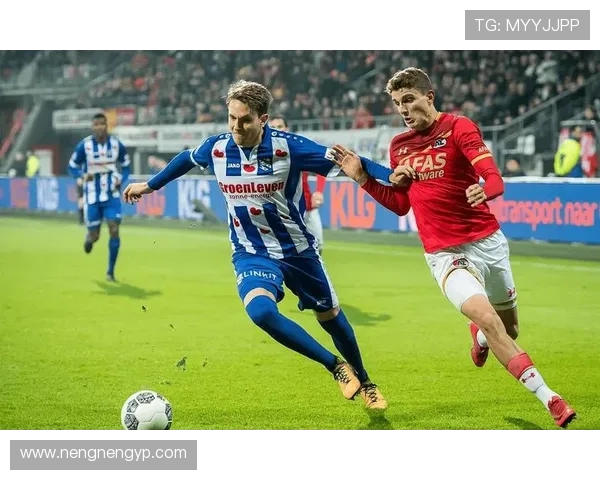 英格兰与荷兰激战成平局赛果揭晓双方表现引发热议 英格兰与荷兰激战成平局赛果揭晓双方表现引发热议