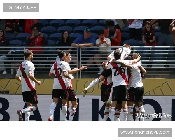 足球贝里与维冈的激烈对决即将上演球迷期待精彩瞬间与精彩进球