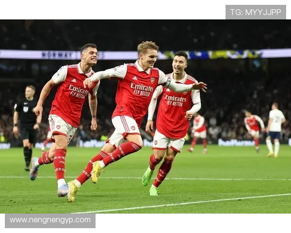 阿尔青年主场迎战埃门力争全取三分展现强大实力