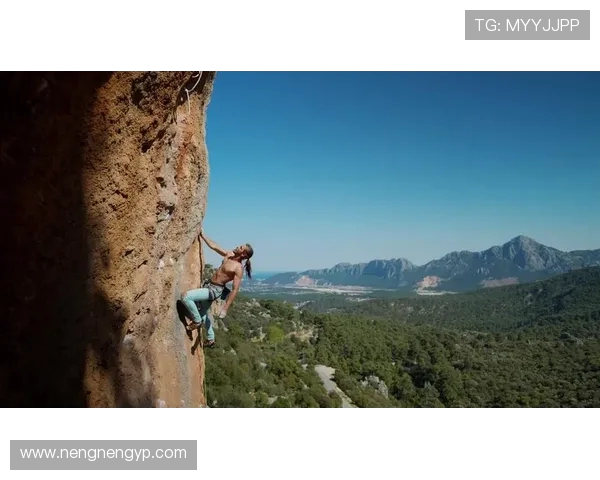 攀岩之巅：深入了解成都攀岩队员的个人技能与训练秘辛