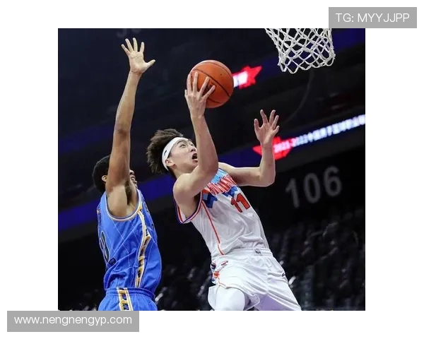 上海街舞队在攀岩联赛中以82分稳居积分榜首位 上海街舞队在攀岩联赛中以82分稳居积分榜首位